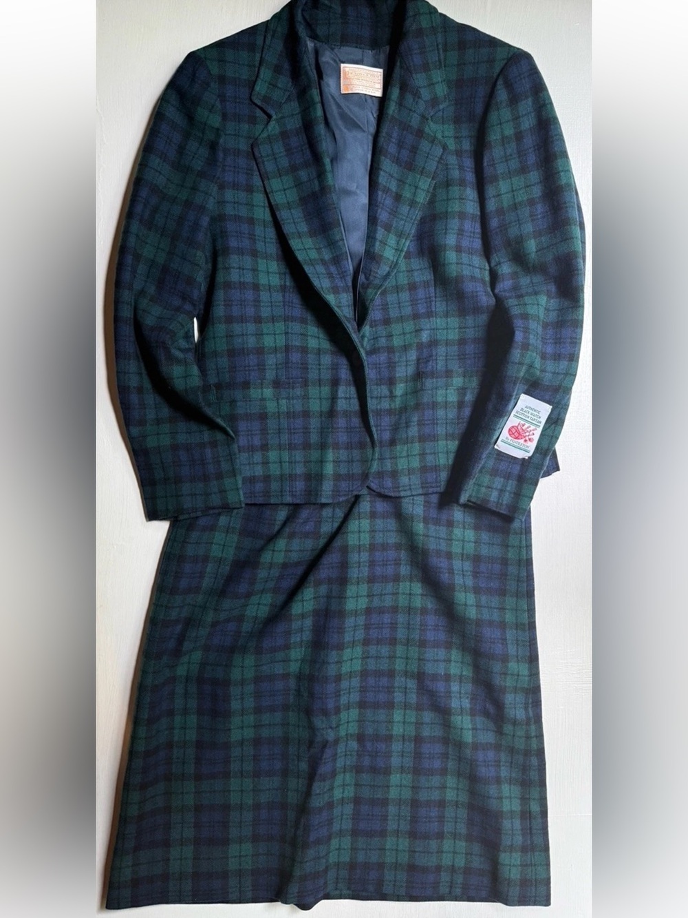 NEW VINTAGE PENDLETON 2 Pc Skirt Suit Sz 12 Black Watch Tartan 100% Wool USA
